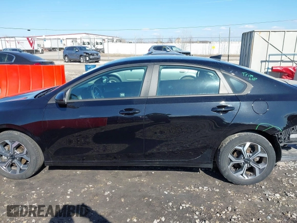 2021 Kia Forte LXS with VIN 3KPF24AD0ME302866, listed as a IAAI auction lot 42022415 with 41,999 mi miles and . Bid and sale history available at carsss.com. Image 14.