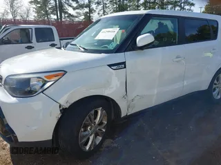 2016 Kia Soul + z VIN KNDJP3A53G7248109, wystawiony jako IAAI lot #41298416 z przebiegiem 150 708 mil mil oraz . Historia ofert i sprzedaży dostępna na DreamBid. Obrazek 6.