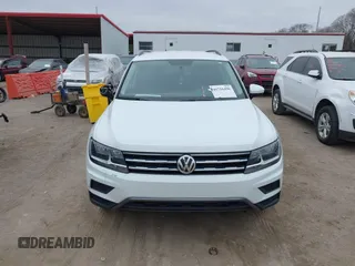 2021 Volkswagen Tiguan S z VIN 3VV0B7AX5MM071469, wystawiony jako IAAI lot #41716496 z przebiegiem 38 213 mil mil oraz . Historia ofert i sprzedaży dostępna na DreamBid. Obrazek 12.