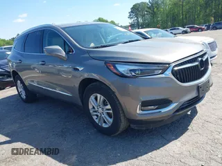 2018 Buick Enclave Essence with VIN 5GAERBKW3JJ262889, listed as a IAAI auction lot 42045000 with 72,926 mi miles and . Bid and sale history available at carsss.com. Image 1.