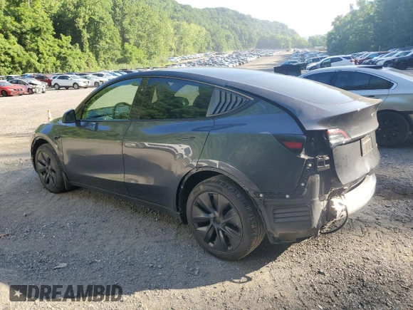 2024 Tesla Model Y Long Range with VIN 7SAYGDEE4RA299503, listed as a Copart auction lot 61950585 with 17,077 mi miles and Salvage title. Bid and sale history available at DreamBid. Image 2.