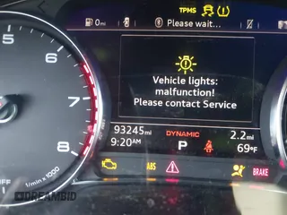 2019 Audi Q7 Premium z VIN WA1AAAF70KD037387, wystawiony jako IAAI lot #41966996 z przebiegiem 93 245 mil mil oraz . Historia ofert i sprzedaży dostępna na DreamBid. Obrazek 16.