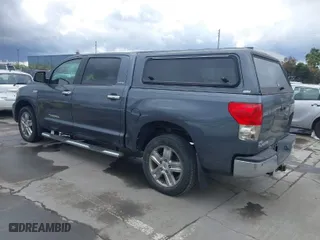 2007 Toyota Tundra LTD with VIN 5TFEV58137X032038, listed as a IAAI auction lot 41788992 with 120,600 mi miles. Bid and sale history available at carsss.com. Image 3.