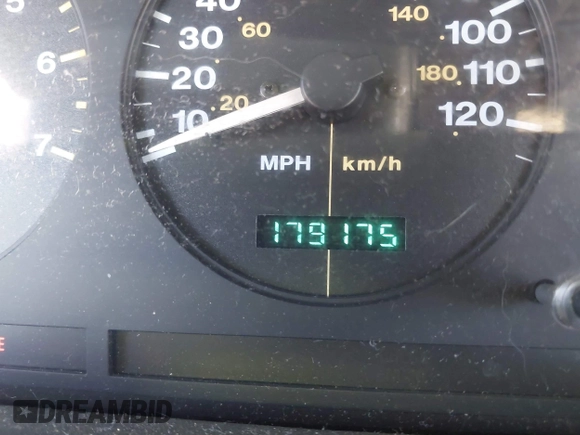 1996 Jeep Grand Cherokee Laredo with VIN 1J4GZ58S3TC345107, listed as a IAAI auction lot 41661884 with 179,175 mi miles. Bid and sale history available at carsss.com. Image 7.