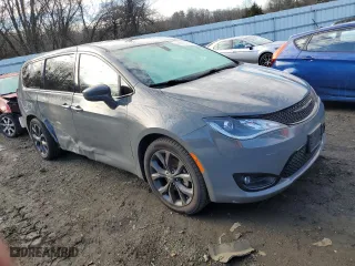 2020 Chrysler Pacifica Touring with VIN 2C4RC1FG2LR270043, listed as a Copart auction lot 86690394 with 63,353 mi miles and Salvage Title. Bid and sale history available at carsss.com. Image 4.