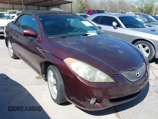 2006 Toyota Solara SE V6 with VIN 4T1FA38P86U077092, listed as a IAAI auction lot 41870229 with 166,956 mi miles. Bid and sale history available at carsss.com. Image 1.