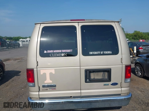 2013 Ford Econoline Passenger XL z VIN 1FBNE3BL6DDA78219, wystawiony jako IAAI lot #42511510 z przebiegiem 279 865 mil mil oraz . Historia ofert i sprzedaży dostępna na DreamBid. Obrazek 16.