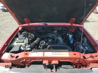 1998 Ford Ranger XL with VIN 1FTYR10CXWUC52056, listed as a Copart auction lot 57692315 with 83,419 mi miles and Clean title. Bid and sale history available at DreamBid. Image 11.