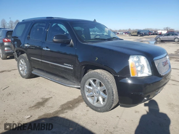 2014 GMC Yukon Denali with VIN 1GKS2EEF7ER170165, listed as a Copart auction lot 47138225 with 123,678 mi miles and Salvage Title. Bid and sale history available at carsss.com. Image 4.