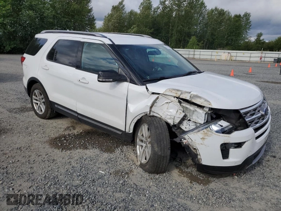 2018 Ford Explorer XLT with VIN 1FM5K8D83JGA26157, listed as a Copart auction lot 61283175 with 66,369 mi miles and Salvage title. Bid and sale history available at DreamBid. Image 4.