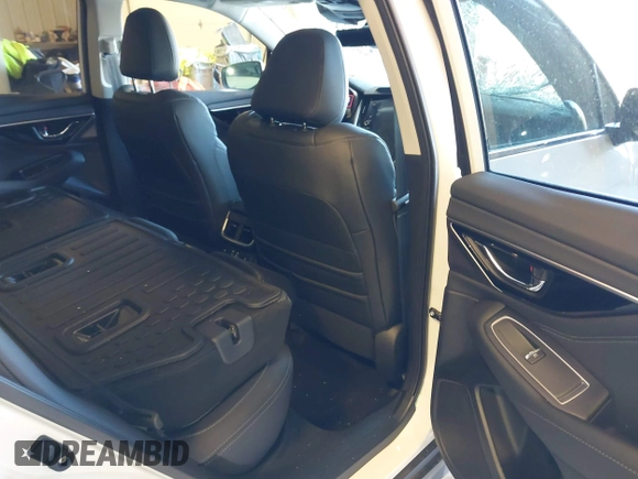 2025 Subaru Outback Touring XT with VIN 4S4BTGPD0S3223833, listed as a IAAI auction lot 41850418 with 277 mi miles and . Bid and sale history available at DreamBid. Image 8.
