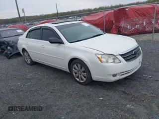 2007 Toyota Avalon XL with VIN 4T1BK36B17U199524, listed as a IAAI auction lot 42005419 with 237,086 mi miles. Bid and sale history available at carsss.com. Image 1.