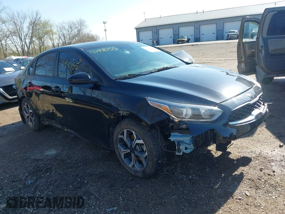 2020 Kia Forte LXS z VIN 3KPF24AD6LE147268, wystawiony jako IAAI lot #41972155 z przebiegiem 99 324 mil mil oraz . Historia ofert i sprzedaży dostępna na DreamBid. Obrazek 1.