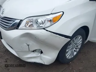 2017 Toyota Sienna XLE Auto Access Seat с VIN 5TDYZ3DC5HS864503, выставлен на аукционе IAAI как лот 42176788 с пробегом 113 755 миль миль и . История ставок и продаж доступна на DreamBid. Изображение 6.