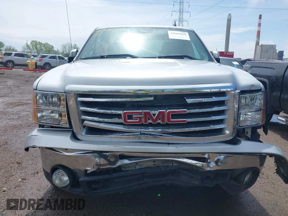 2010 GMC Sierra 1500 SLE z VIN 1GTSKVE30AZ167653, wystawiony jako IAAI lot #42085050 z przebiegiem 118 473 mil mil oraz . Historia ofert i sprzedaży dostępna na DreamBid. Obrazek 6.