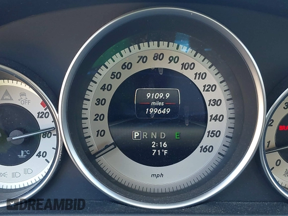 2014 Mercedes-Benz C 250 Sport with VIN WDDGF4HB3ER305107, listed as a IAAI auction lot 41832385 with 199,649 mi miles and . Bid and sale history available at carsss.com. Image 16.