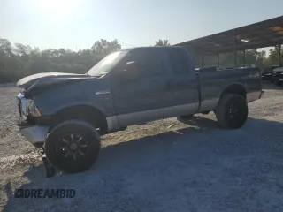 2005 Ford Super Duty F-250 XL with VIN 1FTSX21525EB62944, listed as a Copart auction lot 68925714 with 198,593 mi miles and Salvage Title. Bid and sale history available at carsss.com. Image 1.