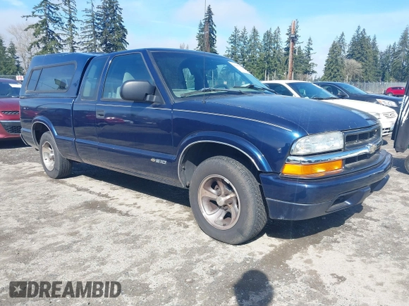2001 Chevrolet S-10 LS with VIN 1GCCS19WX18259344, listed as a IAAI auction lot 41885132 with 77,628 mi miles and . Bid and sale history available at DreamBid. Image 1.