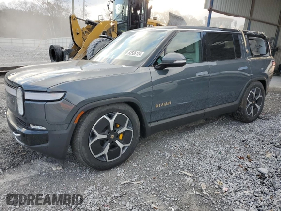 2023 Rivian R1S Launch Edition z VIN 7PDSGABL9PN022280, wystawiony jako Copart lot #83526124 z przebiegiem 51 mil mil oraz Szkoda całkowita • Salvage title. Historia ofert i sprzedaży dostępna na DreamBid. Obrazek 1.