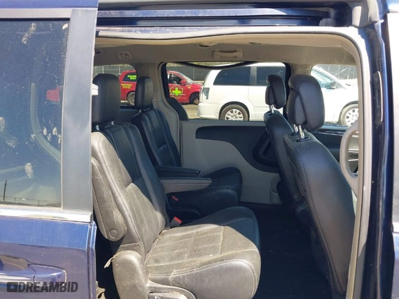 2012 Chrysler Town & Country Touring with VIN 2C4RC1BG5CR227953, listed as a IAAI auction lot 41901981 with 243,500 mi miles. Bid and sale history available at carsss.com. Image 8.