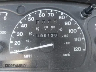 1998 Ford Ranger XL z VIN 1FTYR10C1WPA36109, wystawiony jako IAAI lot #41394340 z przebiegiem 156 130 mil mil oraz . Historia ofert i sprzedaży dostępna na DreamBid. Obrazek 14.