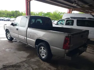 2003 Chevrolet Silverado 1500 LS with VIN 2GCEC19V431320822, listed as a IAAI auction lot 41932594 with 1 mi miles. Bid and sale history available at carsss.com. Image 3.