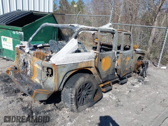 2014 Jeep Wrangler Unlimited Sport with VIN 1C4BJWDGXEL149702, listed as a IAAI auction lot 41621168 with Not Provided miles and . Bid and sale history available at DreamBid. Image 4.