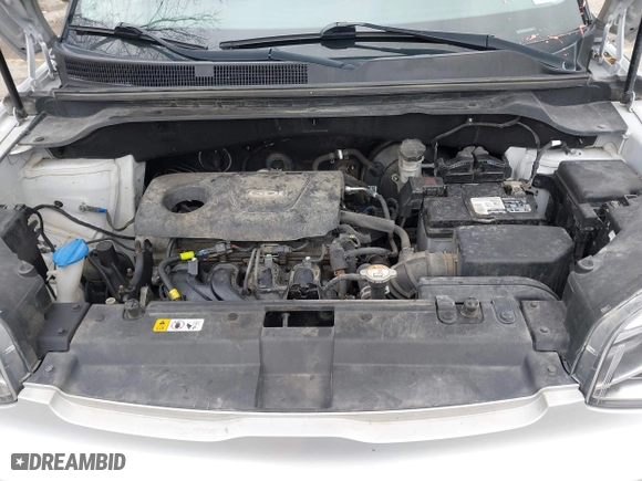 2019 Kia Soul with VIN KNDJN2A25K7687262, listed as a IAAI auction lot 42022198 with 100,727 mi miles. Bid and sale history available at carsss.com. Image 10.