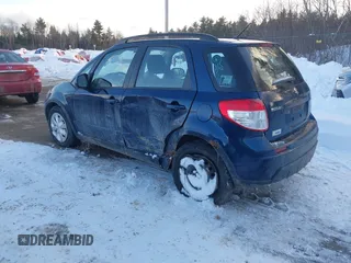 2011 Suzuki SX4 Crossover with VIN JS2YB5A36B6303972, listed as a IAAI auction lot 41528374 with 1 mi miles. Bid and sale history available at carsss.com. Image 3.