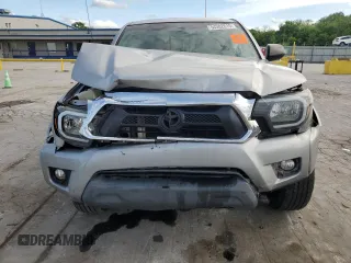 2015 Toyota Tacoma with VIN 3TMLU4EN1FM188188, listed as a Copart auction lot 54382615 with 145,786 mi miles and Clean title. Bid and sale history available at DreamBid. Image 5.
