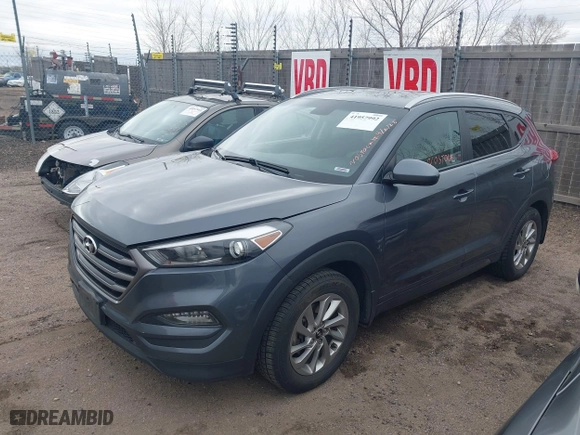 2016 Hyundai Tucson SE with VIN KM8J3CA43GU074302, listed as a IAAI auction lot 41957992 with 175,614 mi miles. Bid and sale history available at carsss.com. Image 17.