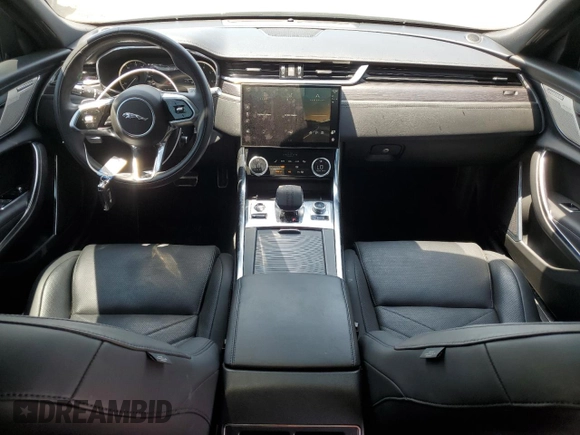 2022 Jaguar XF SE with VIN SAJBG4FX9NCY91087, listed as a Copart auction lot 64618254 with 28,742 mi miles and Salvage Title. Bid and sale history available at carsss.com. Image 8.