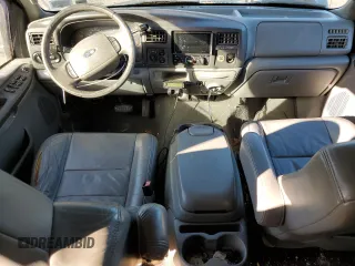 2004 Ford Excursion Special Serv z VIN 1FMSU41P44EC84947, wystawiony jako Copart lot #79338514 z przebiegiem 183 466 mil mil oraz Czysty tytuł • Clean title. Historia ofert i sprzedaży dostępna na DreamBid. Obrazek 8.