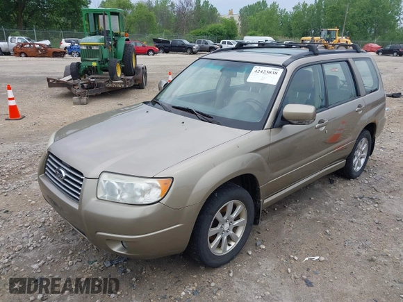 2008 Subaru Forester X with VIN JF1SG65638H727270, listed as a IAAI auction lot 42423038 with 157,157 mi miles and . Bid and sale history available at DreamBid. Image 2.