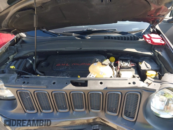 2018 Jeep Renegade Trailhawk with VIN ZACCJBCB1JPH50649, listed as a IAAI auction lot 42476911 with 84,530 mi miles and . Bid and sale history available at DreamBid. Image 10.