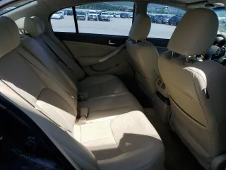 2005 Infiniti G35 z VIN JNKCV51F85M311818, wystawiony jako Copart lot #57328455 z przebiegiem 112 614 mil mil oraz Czysty tytuł • Clean title. Historia ofert i sprzedaży dostępna na DreamBid. Obrazek 10.