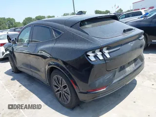 2024 Ford Mustang Mach-E Premium z VIN 3FMTK3SU6RMA04875, wystawiony jako IAAI lot #42296785 z przebiegiem 17 340 mil mil oraz . Historia ofert i sprzedaży dostępna na DreamBid. Obrazek 3.