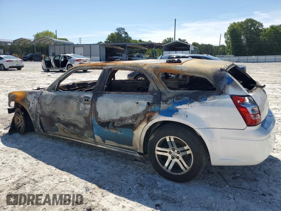 2005 Dodge Magnum z VIN 2D4FV48T05H185562, wystawiony jako Copart lot #56011775 z przebiegiem Nie podano mil oraz Nie do naprawy • Non repairable. Historia ofert i sprzedaży dostępna na DreamBid. Obrazek 2.