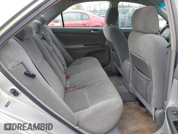 2006 Toyota Camry STD with VIN 4T1BE32K26U670270, listed as a IAAI auction lot 42185538 with 203,431 mi miles. Bid and sale history available at carsss.com. Image 8.