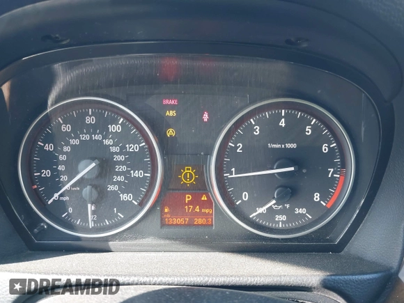 2011 BMW 3 Series 335i xDrive с VIN WBAPL5C54BA916829, выставлен на аукционе IAAI как лот 41760447 с пробегом 133 057 миль миль и . История ставок и продаж доступна на DreamBid. Изображение 15.