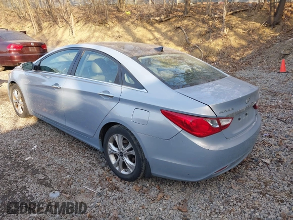 2013 Hyundai Sonata Limited with VIN 5NPEC4ACXDH516663, listed as a IAAI auction lot 41768649 with 57,983 mi miles and . Bid and sale history available at carsss.com. Image 3.