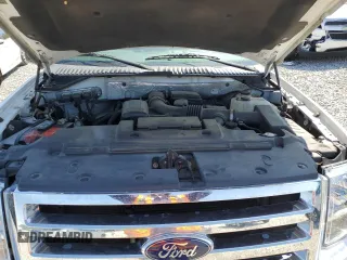 2011 Ford Expedition XLT z VIN 1FMJU1H58BEF42110, wystawiony jako Copart lot #51685905 z przebiegiem 171 477 mil mil oraz Szkoda całkowita • Salvage title. Historia ofert i sprzedaży dostępna na DreamBid. Obrazek 13.
