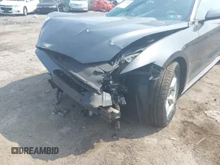 2016 Ford Mustang V6 z VIN 1FA6P8AM7G5320991, wystawiony jako IAAI lot #42405138 z przebiegiem Nie podano mil oraz . Historia ofert i sprzedaży dostępna na DreamBid. Obrazek 6.