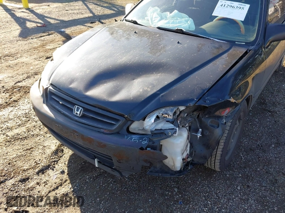 2000 Honda Civic DX z VIN 2HGEJ6443YH100685, wystawiony jako IAAI lot #41296395 z przebiegiem 207 125 mil mil oraz . Historia ofert i sprzedaży dostępna na DreamBid. Obrazek 6.