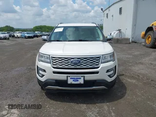 2017 Ford Explorer Platinum z VIN 1FM5K8HT9HGD01300, wystawiony jako IAAI lot #42628364 z przebiegiem 107 191 mil mil oraz . Historia ofert i sprzedaży dostępna na DreamBid. Obrazek 13.