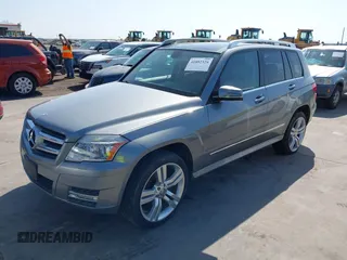 2012 Mercedes-Benz GLK GLK 350 with VIN WDCGG5GB5CF777865, listed as a IAAI auction lot 41882324 with 133,385 mi miles. Bid and sale history available at carsss.com. Image 2.