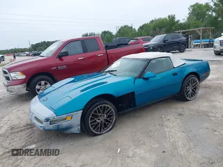 1993 Chevrolet Corvette with VIN 1G1YY33P2P5105165, listed as a IAAI auction lot 42410809 with Not provided miles and . Bid and sale history available at DreamBid. Image 2.