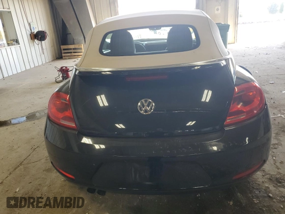 2013 Volkswagen Beetle 2.5L с VIN 3VW5P7AT5DM811974, выставлен на аукционе Copart как лот 56853015 с пробегом 68 959 миль миль и На запчасти • Non repairable. История ставок и продаж доступна на DreamBid. Изображение 6.