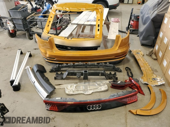 2019 Audi Q8 Prestige with VIN WA1FVAF12KD026669, listed as a Copart auction lot 59744465 with 174,540 mi miles and Salvage title. Bid and sale history available at DreamBid. Image 13.
