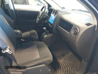 2011 Jeep Compass with VIN 1J4NF1FB5BD193738, listed as a IAAI auction lot 41581295 with 191,844 mi miles and . Bid and sale history available at DreamBid. Image 5.